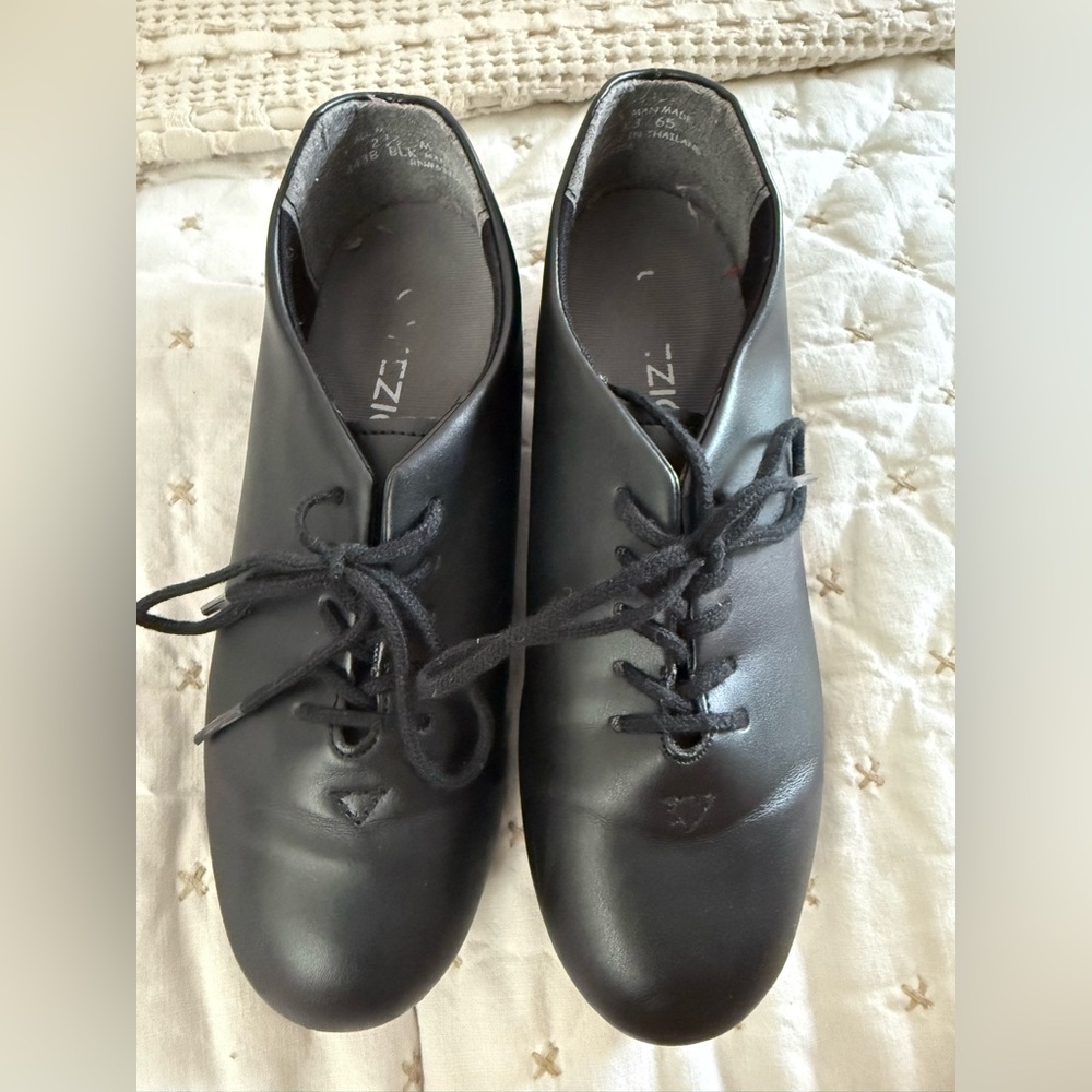 Capezio Tap Shoes - Picture 3 of 9